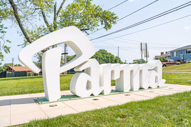 Image of Parma ohio sign that lights up in the evenings